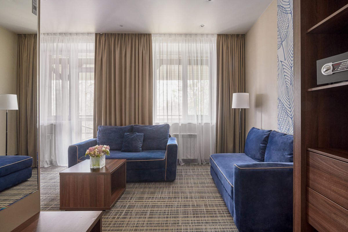 Фэмили Джуниор 3